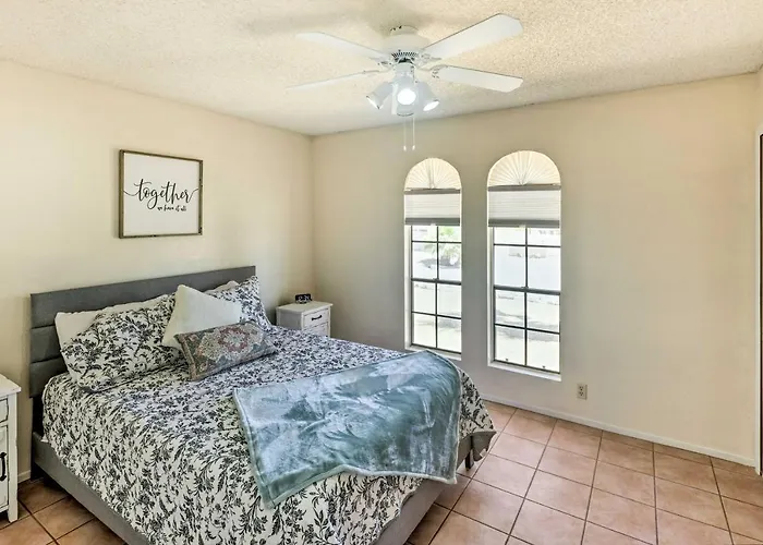 Holiday home 3 Mi To Marina: Havasu W/ Heated Pool *