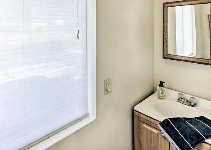 3 Mi To Marina: Havasu W/ Heated Pool Holiday home Lake Havasu City