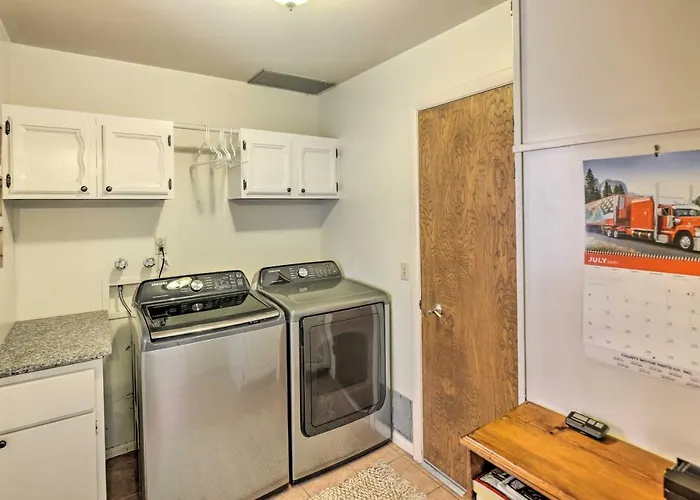Holiday home 3 Mi To Marina: Havasu W/ Heated Pool *